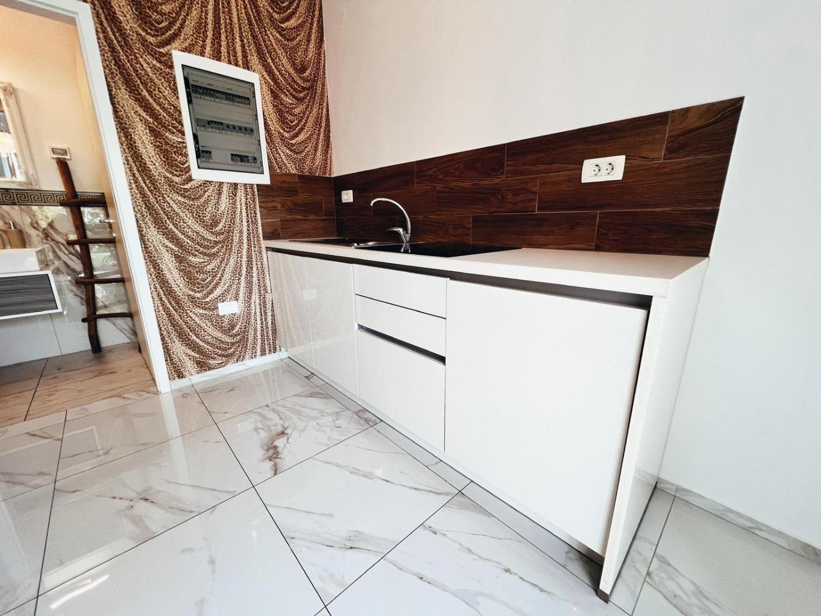 Sunvilla โคเปร์ ภายนอก รูปภาพ